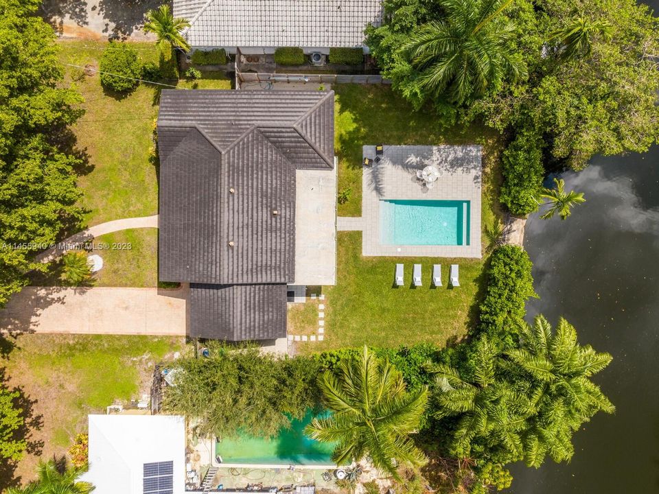 Недавно продано: $969,000 (2 спален, 2 ванн, 1556 Квадратных фут)