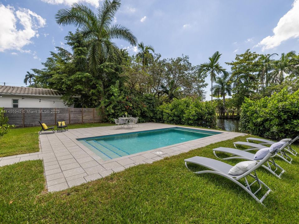 Недавно продано: $969,000 (2 спален, 2 ванн, 1556 Квадратных фут)