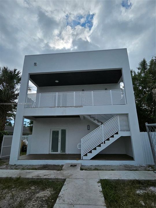 Vendido Recientemente: $1,180,000 (0 camas, 0 baños, 2576 Pies cuadrados)