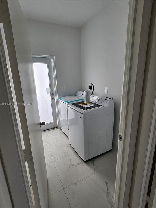 Vendido Recientemente: $1,180,000 (0 camas, 0 baños, 2576 Pies cuadrados)