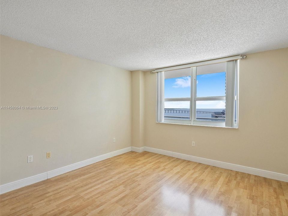 Недавно продано: $459,000 (1 спален, 1 ванн, 760 Квадратных фут)