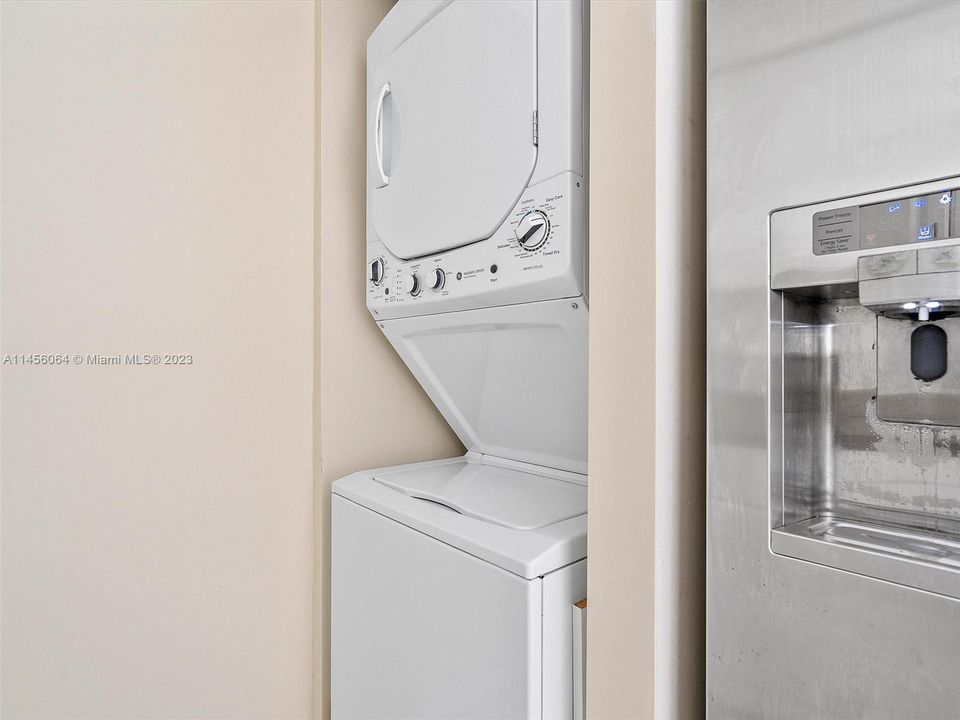 Недавно продано: $459,000 (1 спален, 1 ванн, 760 Квадратных фут)