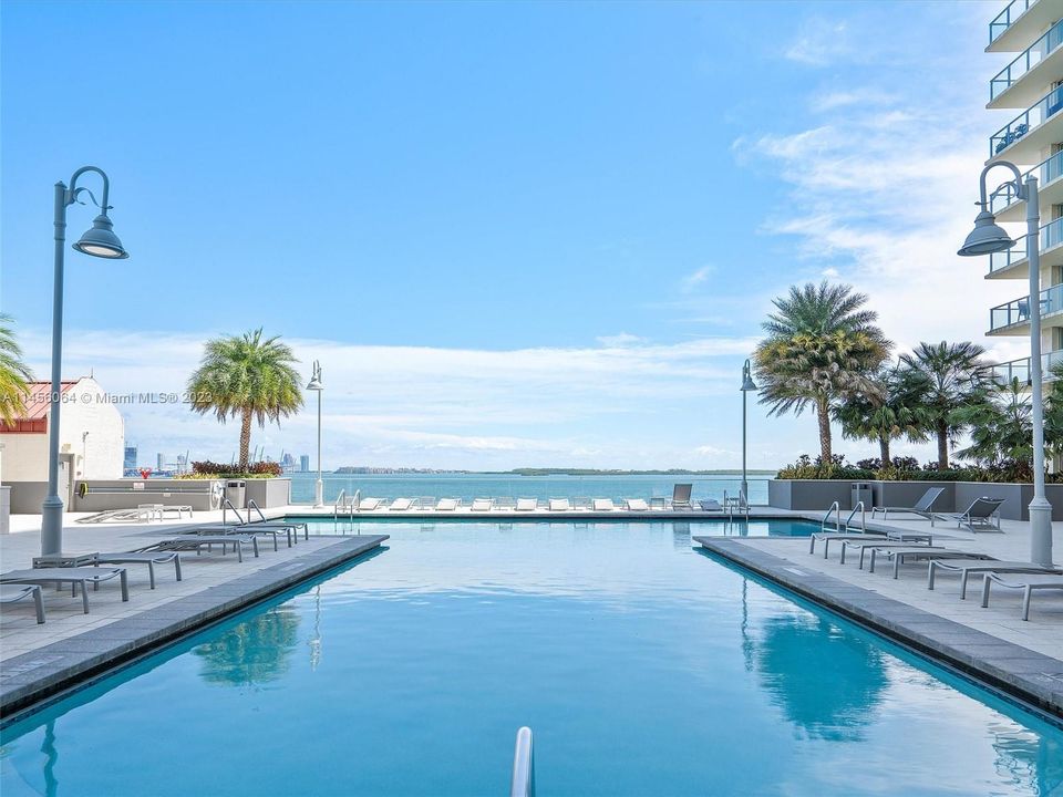 Недавно продано: $459,000 (1 спален, 1 ванн, 760 Квадратных фут)