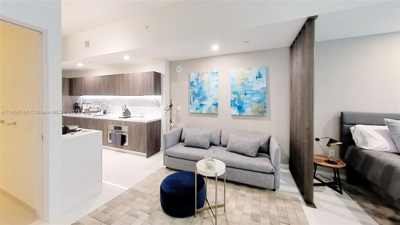 Recently Rented: $3,400 (1 beds, 1 baths, 630 Square Feet)