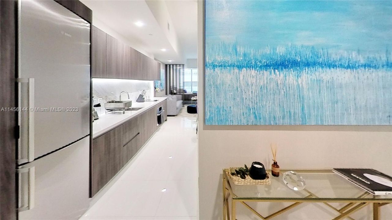 Recently Rented: $3,400 (1 beds, 1 baths, 630 Square Feet)