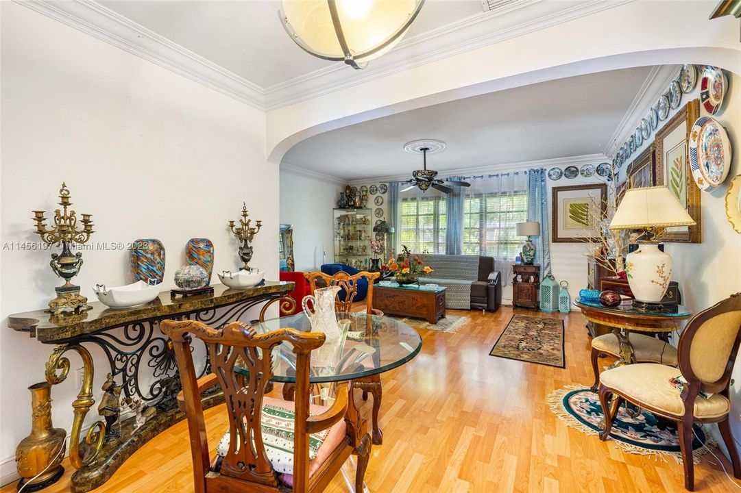 Recently Sold: $415,000 (2 beds, 1 baths, 4278 Square Feet)