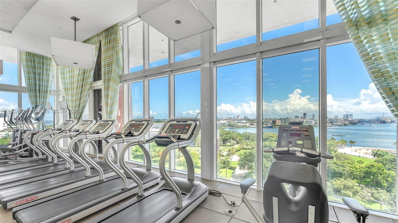 Recently Sold: $775,000 (2 beds, 2 baths, 1256 Square Feet)