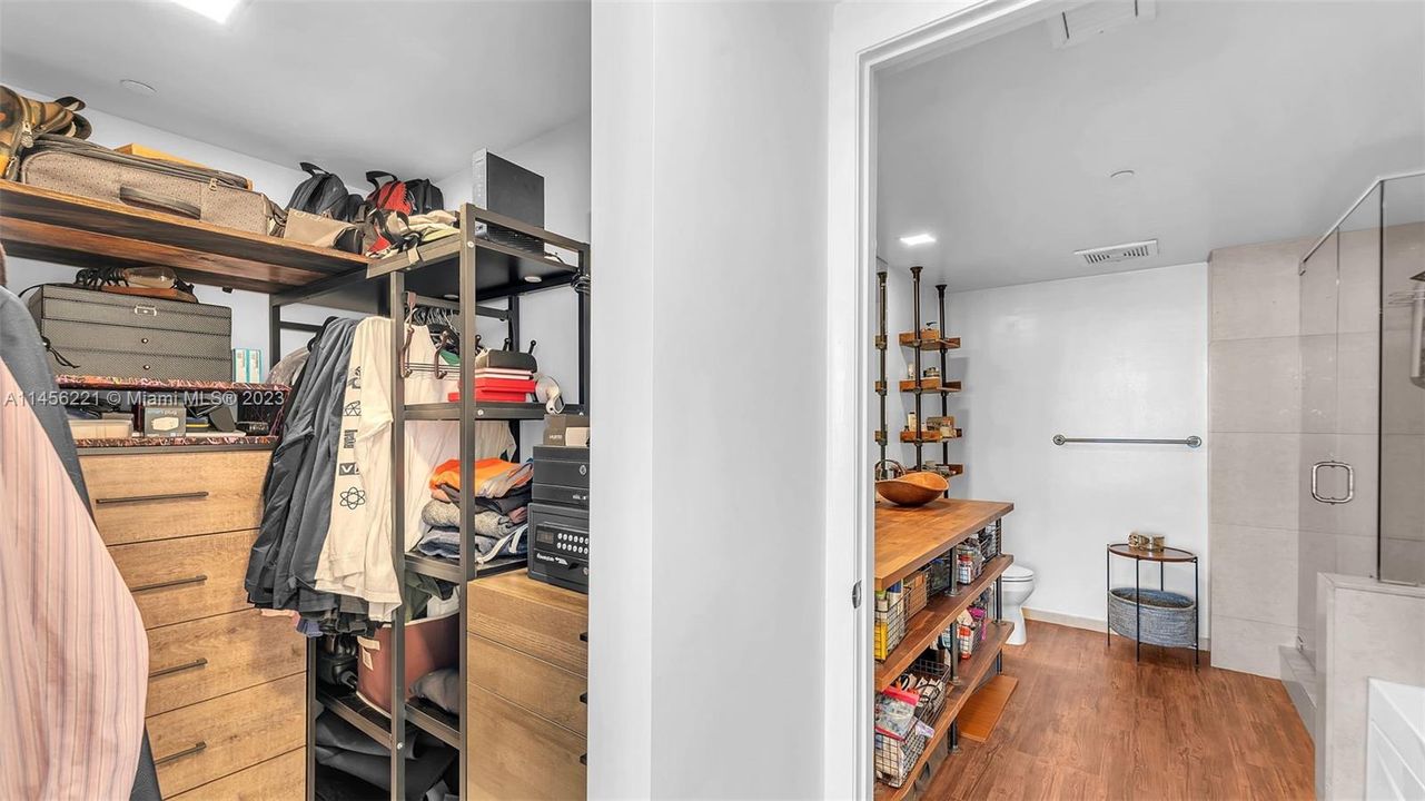 Recently Sold: $775,000 (2 beds, 2 baths, 1256 Square Feet)