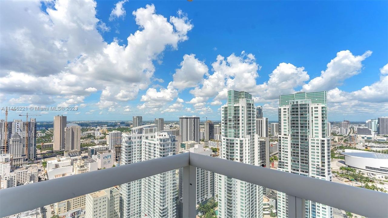 Recently Sold: $775,000 (2 beds, 2 baths, 1256 Square Feet)