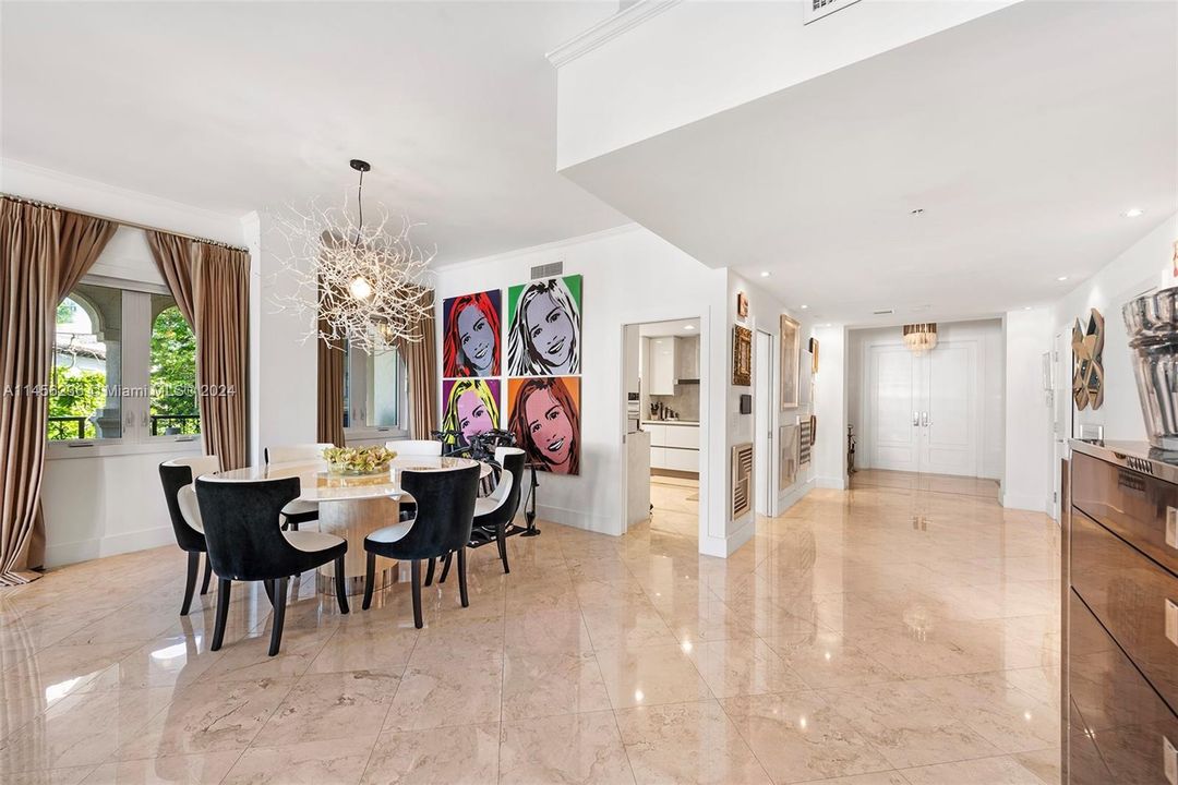 Недавно продано: $4,850,000 (3 спален, 3 ванн, 2744 Квадратных фут)