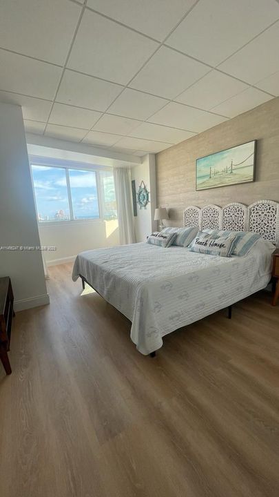 Недавно продано: $259,000 (1 спален, 1 ванн, 585 Квадратных фут)