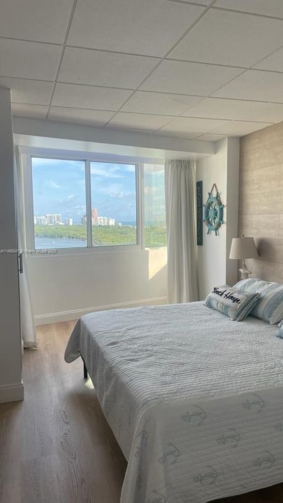 Недавно продано: $259,000 (1 спален, 1 ванн, 585 Квадратных фут)