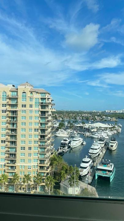 Недавно продано: $259,000 (1 спален, 1 ванн, 585 Квадратных фут)