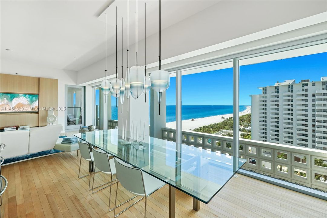 Recently Sold: $4,995,000 (2 beds, 2 baths, 1450 Square Feet)