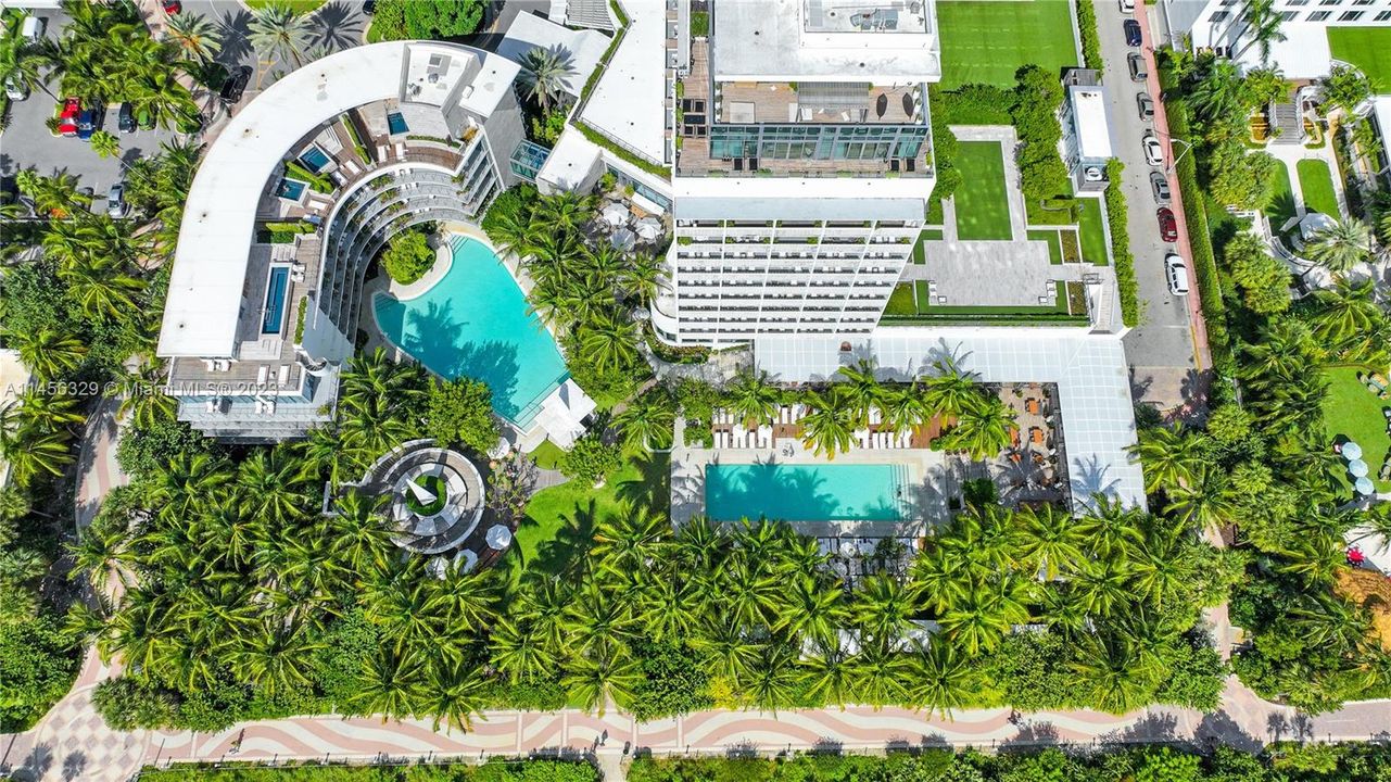 Recently Sold: $4,995,000 (2 beds, 2 baths, 1450 Square Feet)