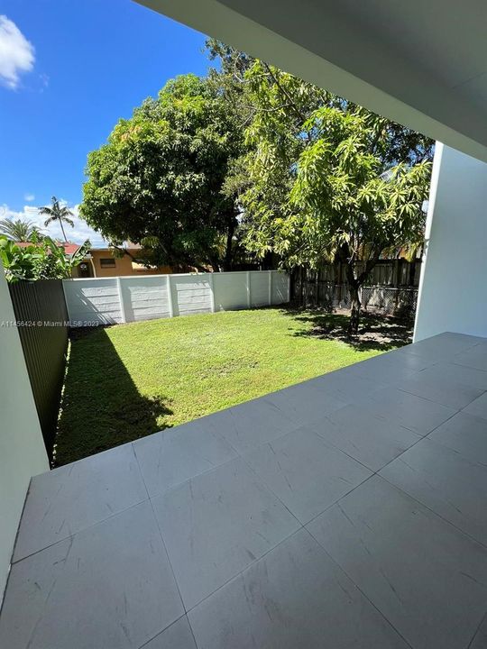 Recently Rented: $3,500 (2 beds, 2 baths, 1734 Square Feet)