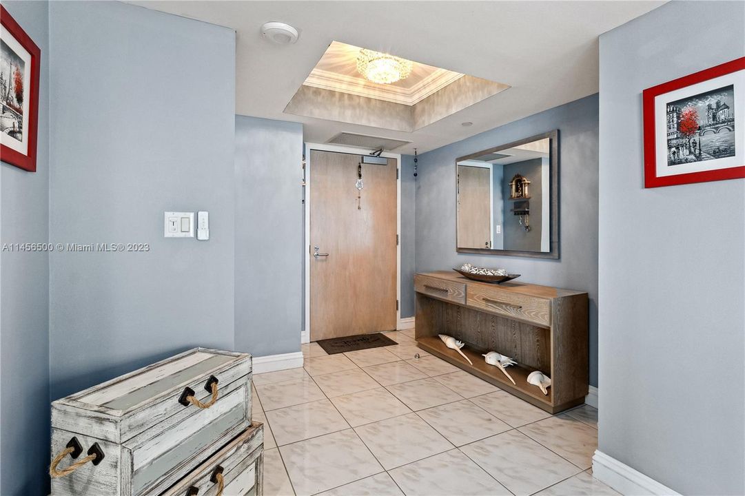 Recently Sold: $1,195,000 (3 beds, 2 baths, 1760 Square Feet)