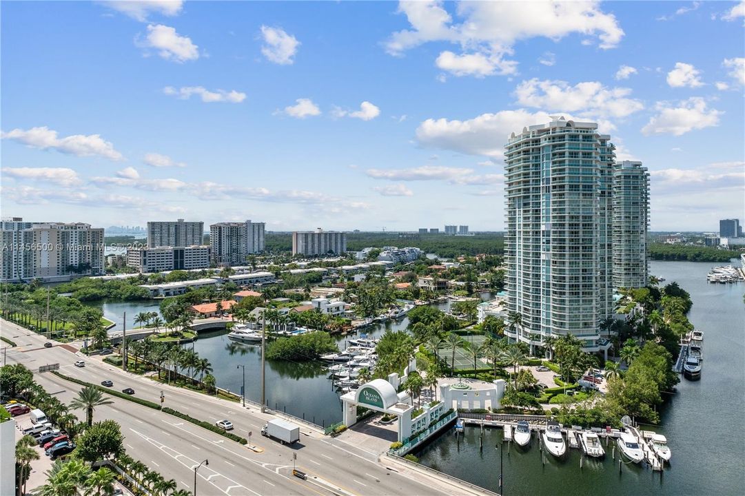 Recently Sold: $1,195,000 (3 beds, 2 baths, 1760 Square Feet)