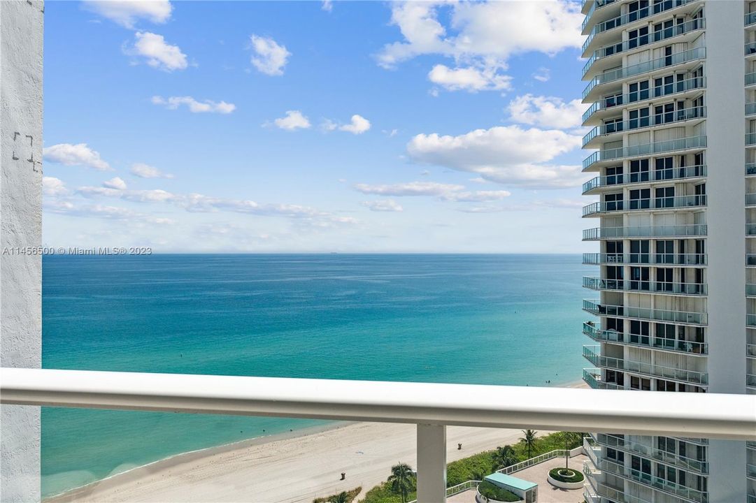 Recently Sold: $1,195,000 (3 beds, 2 baths, 1760 Square Feet)