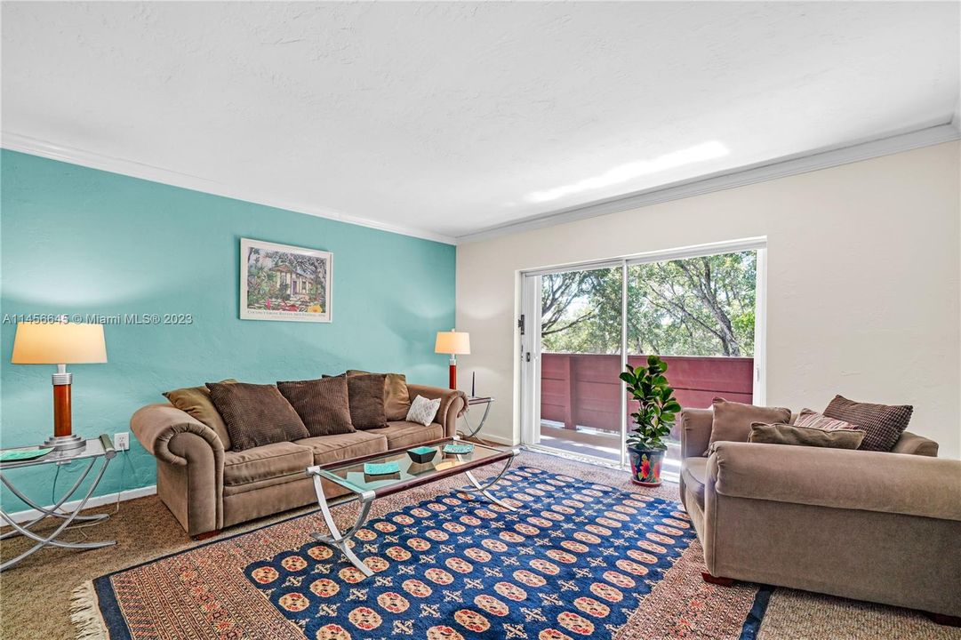 Recently Sold: $274,900 (1 beds, 1 baths, 896 Square Feet)