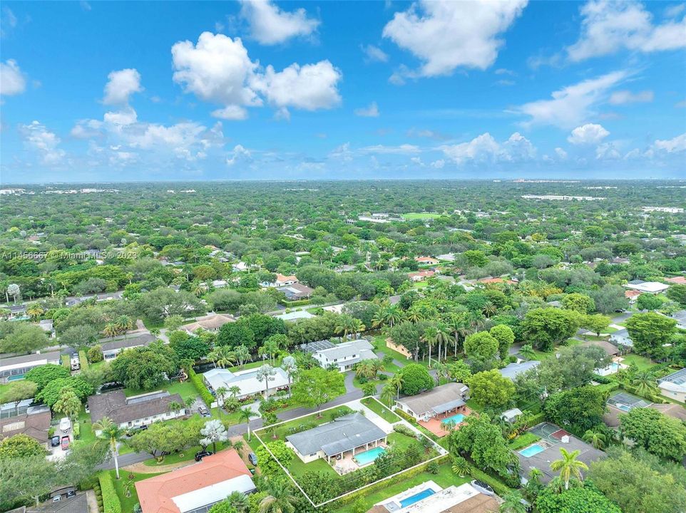 Recently Sold: $1,490,000 (3 beds, 2 baths, 1871 Square Feet)