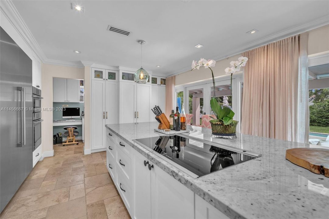 Recently Sold: $1,490,000 (3 beds, 2 baths, 1871 Square Feet)