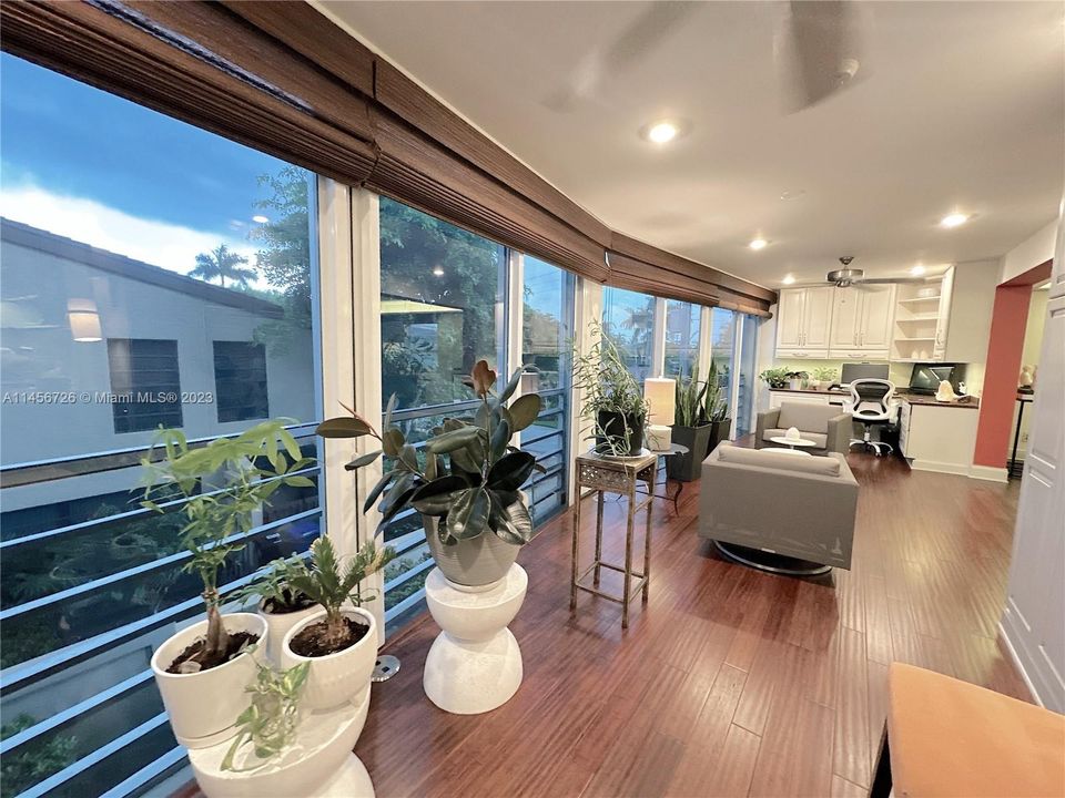 Vendido Recientemente: $450,000 (2 camas, 2 baños, 1610 Pies cuadrados)