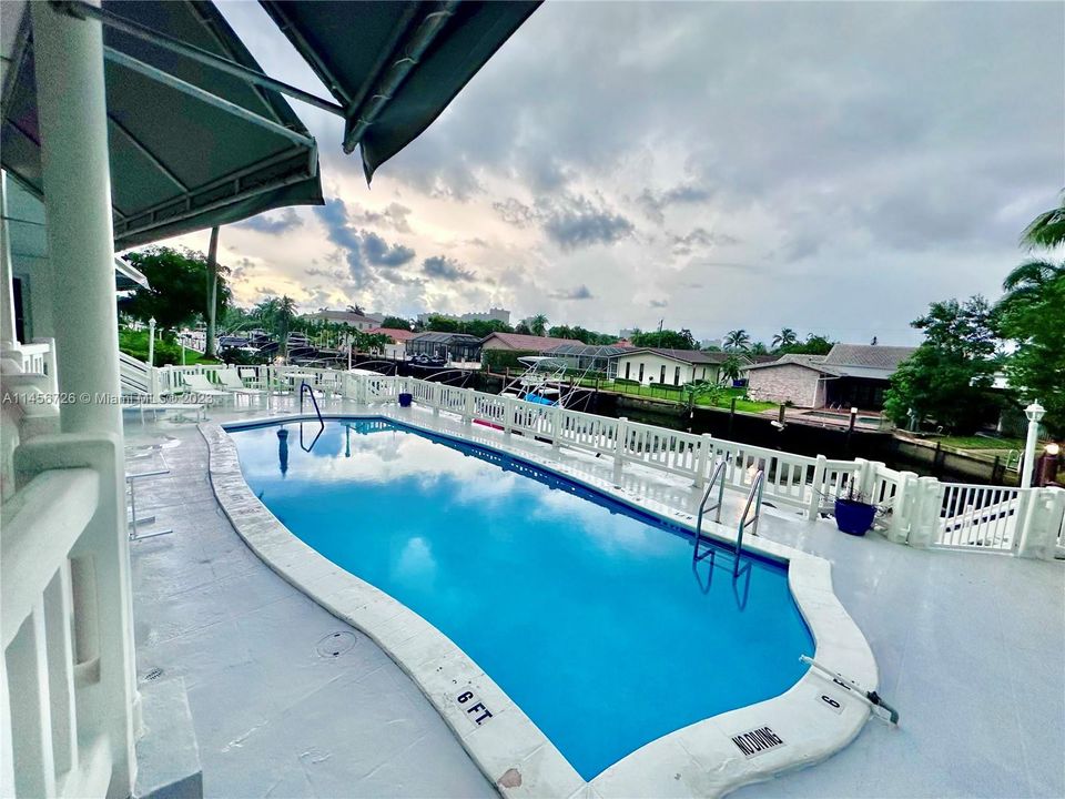 Vendido Recientemente: $450,000 (2 camas, 2 baños, 1610 Pies cuadrados)