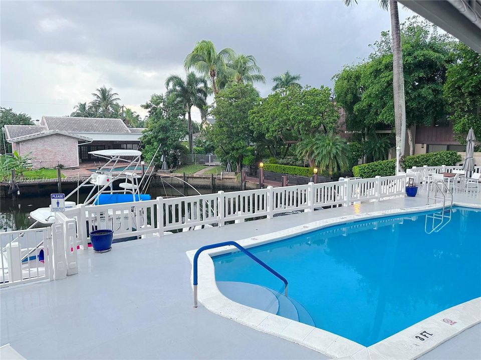 Vendido Recientemente: $450,000 (2 camas, 2 baños, 1610 Pies cuadrados)