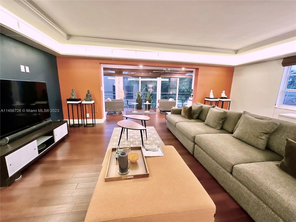 Vendido Recientemente: $450,000 (2 camas, 2 baños, 1610 Pies cuadrados)