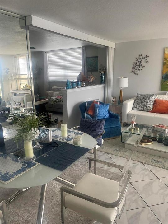 最近售出: $575,000 (2 贝兹, 2 浴室, 1200 平方英尺)