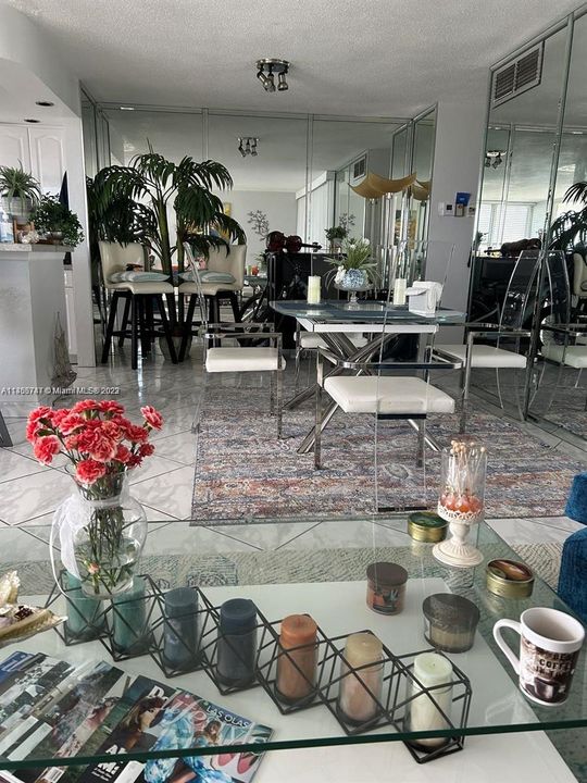 最近售出: $575,000 (2 贝兹, 2 浴室, 1200 平方英尺)