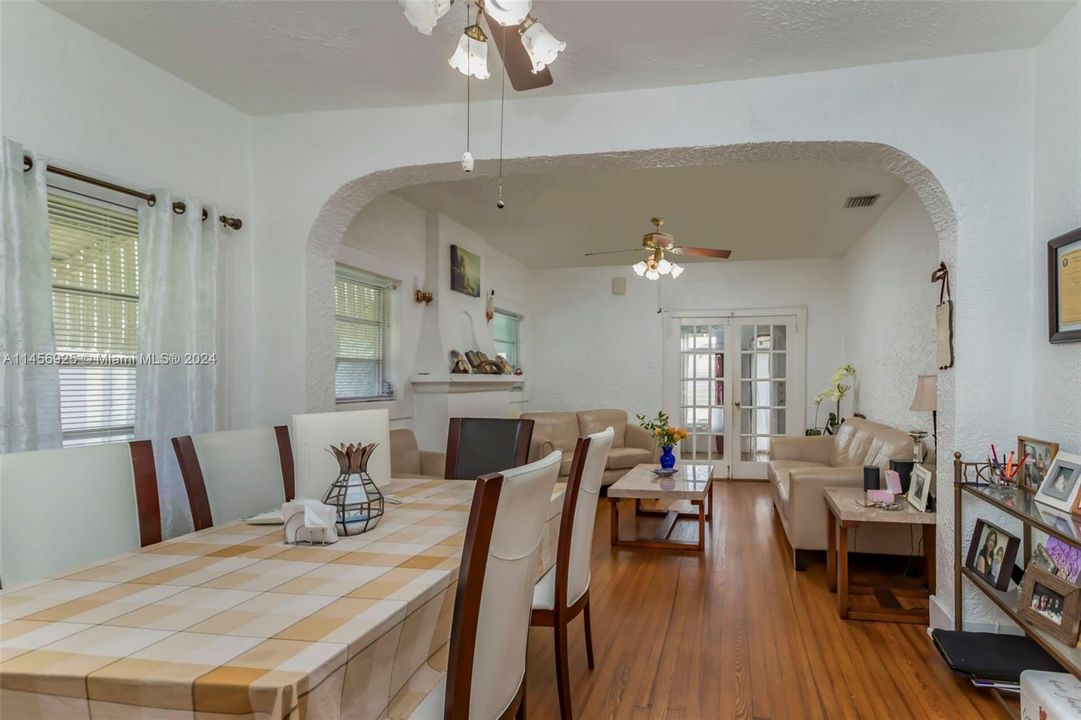 Vendido Recientemente: $679,999 (0 camas, 0 baños, 1820 Pies cuadrados)