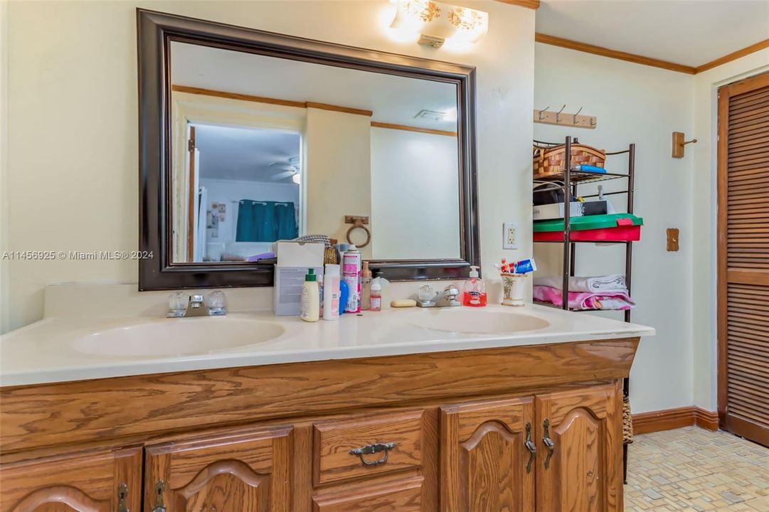 Vendido Recientemente: $679,999 (0 camas, 0 baños, 1820 Pies cuadrados)