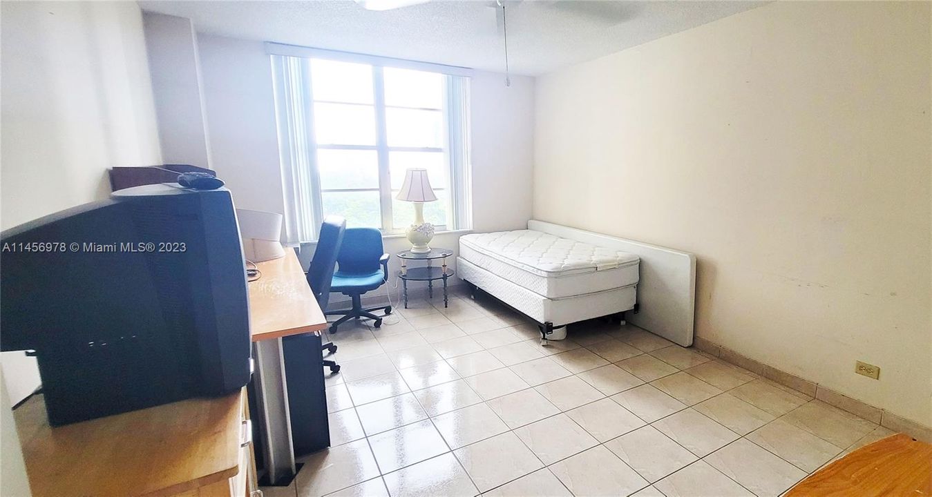 Recently Sold: $414,900 (2 beds, 2 baths, 1286 Square Feet)