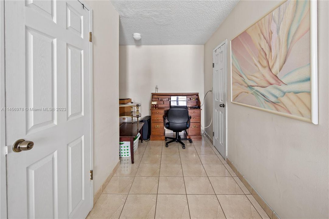 Recently Sold: $414,900 (2 beds, 2 baths, 1286 Square Feet)