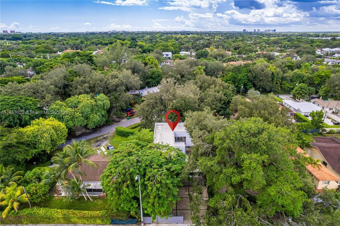 Недавно продано: $1,650,000 (4 спален, 3 ванн, 2874 Квадратных фут)