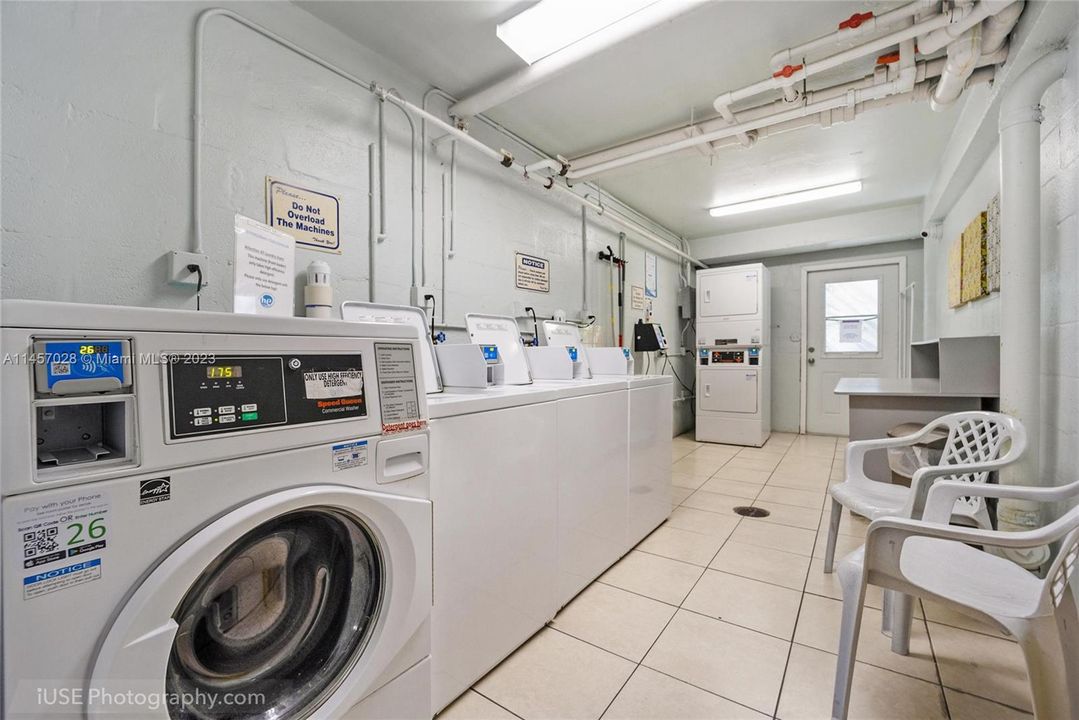 Недавно продано: $299,000 (1 спален, 1 ванн, 645 Квадратных фут)