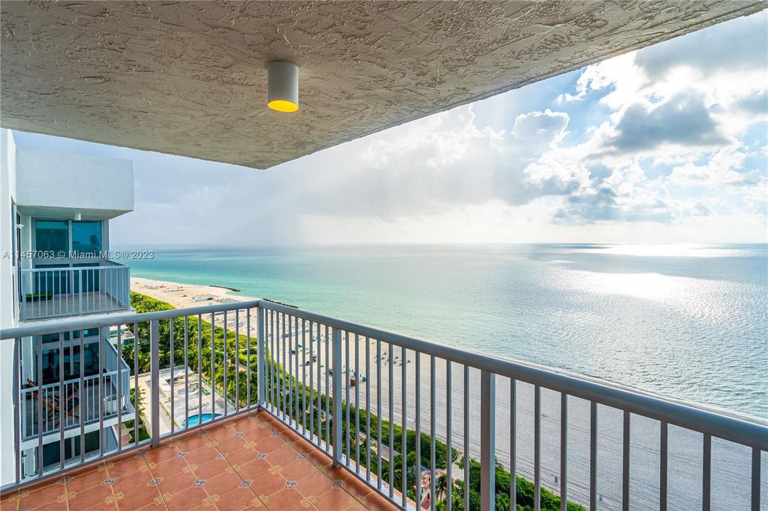 Vendido Recientemente: $1,200,000 (2 camas, 2 baños, 1645 Pies cuadrados)