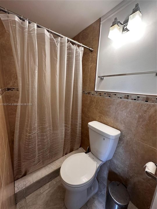 Недавно продано: $692,000 (4 спален, 3 ванн, 1662 Квадратных фут)