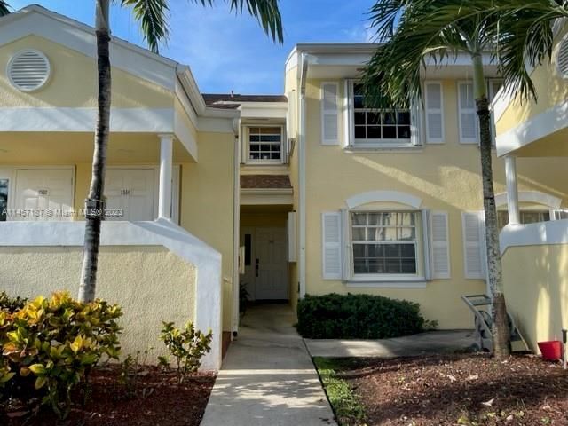 Recently Sold: $249,990 (2 beds, 2 baths, 1070 Square Feet)