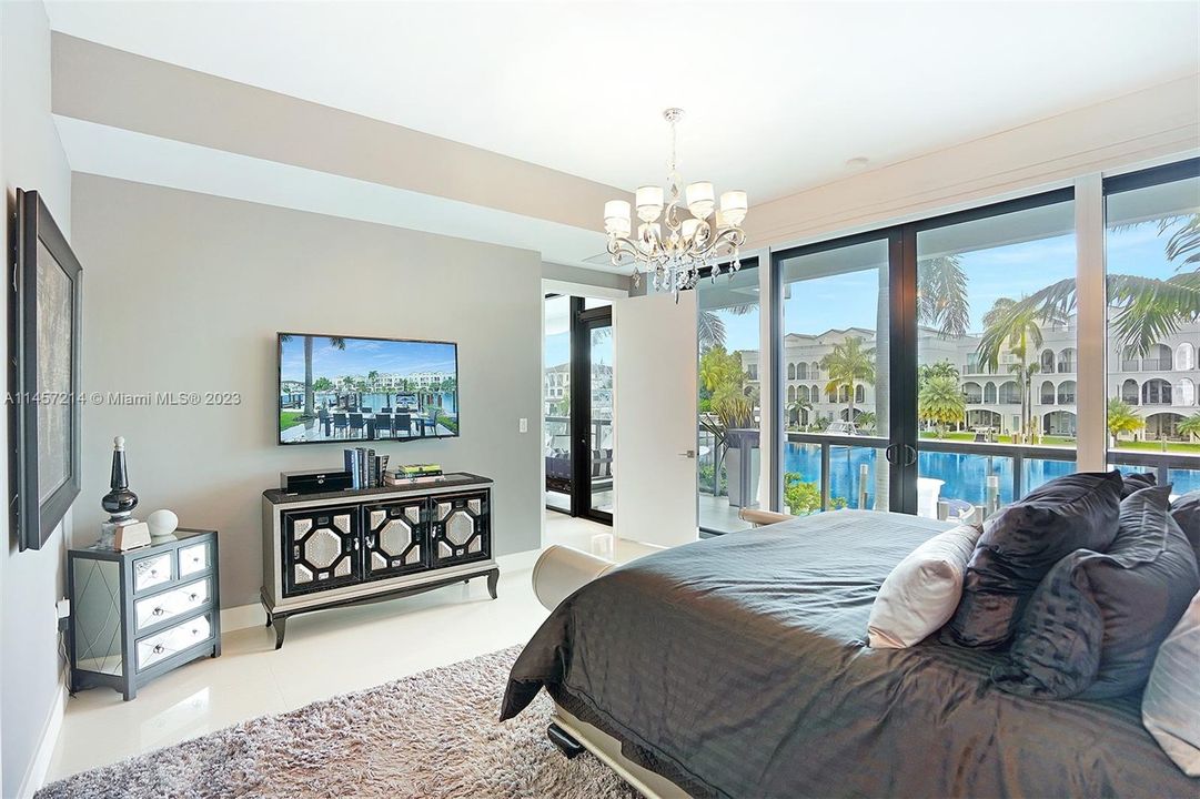 Недавно продано: $2,775,000 (3 спален, 3 ванн, 2904 Квадратных фут)