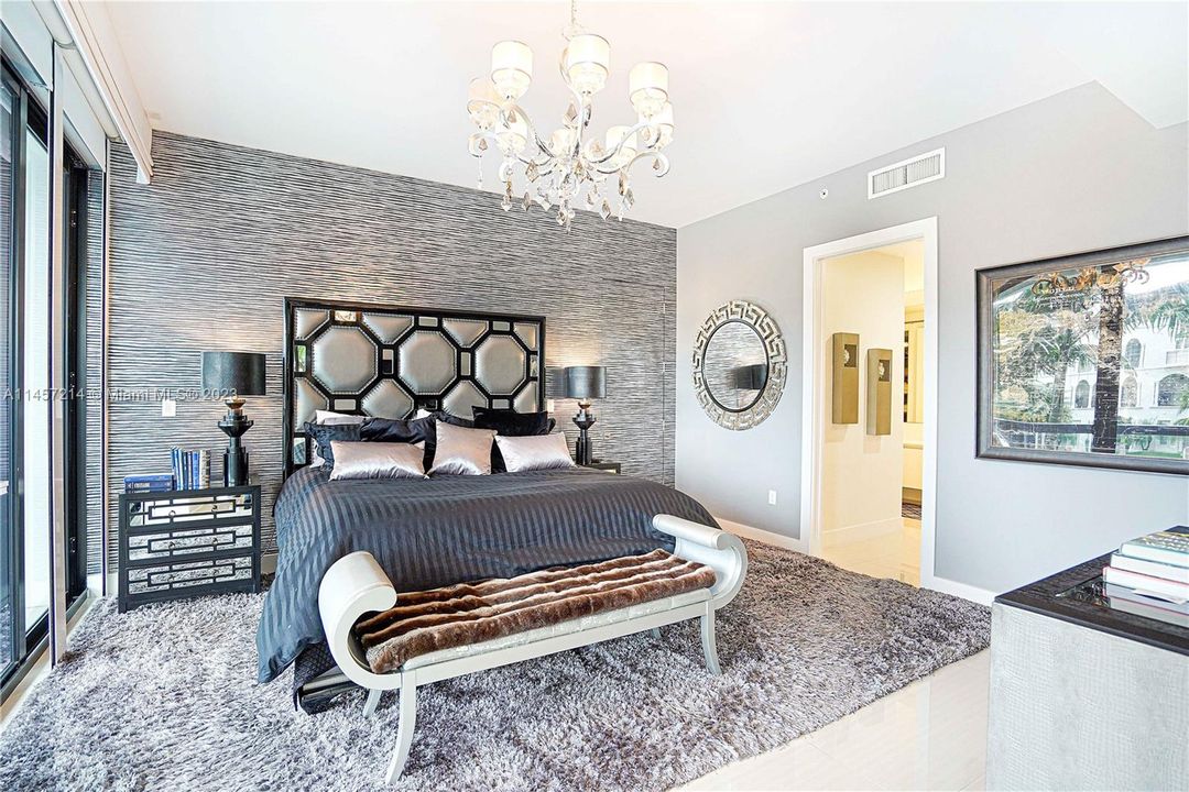 Недавно продано: $2,775,000 (3 спален, 3 ванн, 2904 Квадратных фут)