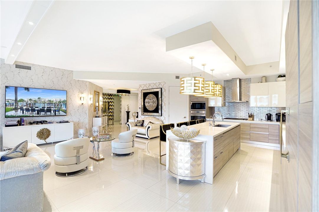 Недавно продано: $2,775,000 (3 спален, 3 ванн, 2904 Квадратных фут)