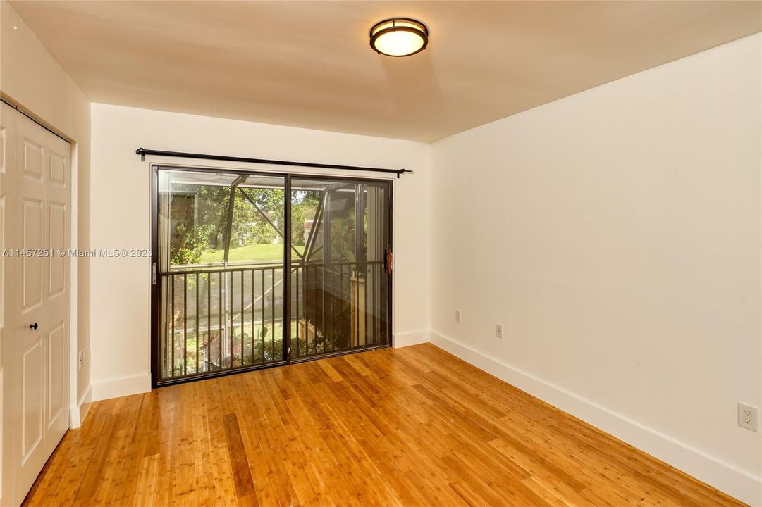 Recently Rented: $4,400 (3 beds, 2 baths, 1712 Square Feet)