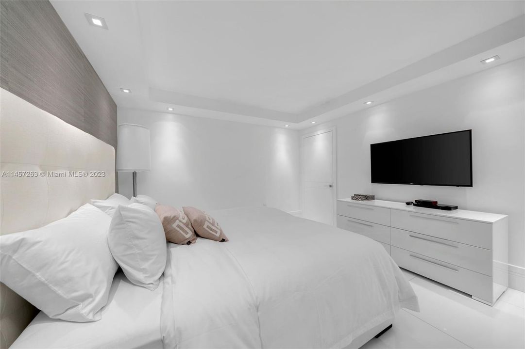 Vendido Recientemente: $2,580,000 (3 camas, 3 baños, 2540 Pies cuadrados)