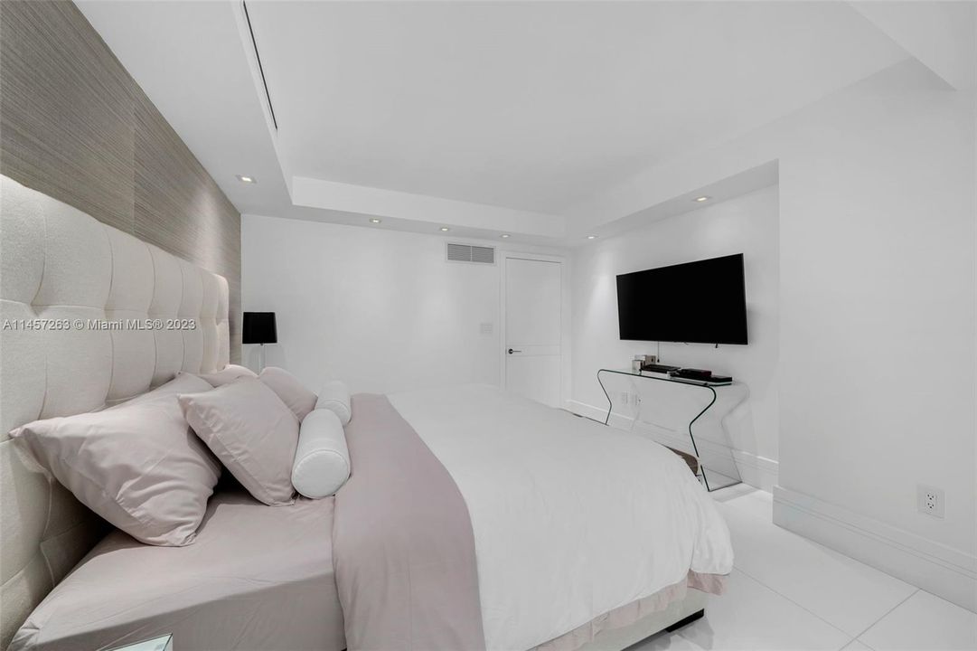 Vendido Recientemente: $2,580,000 (3 camas, 3 baños, 2540 Pies cuadrados)