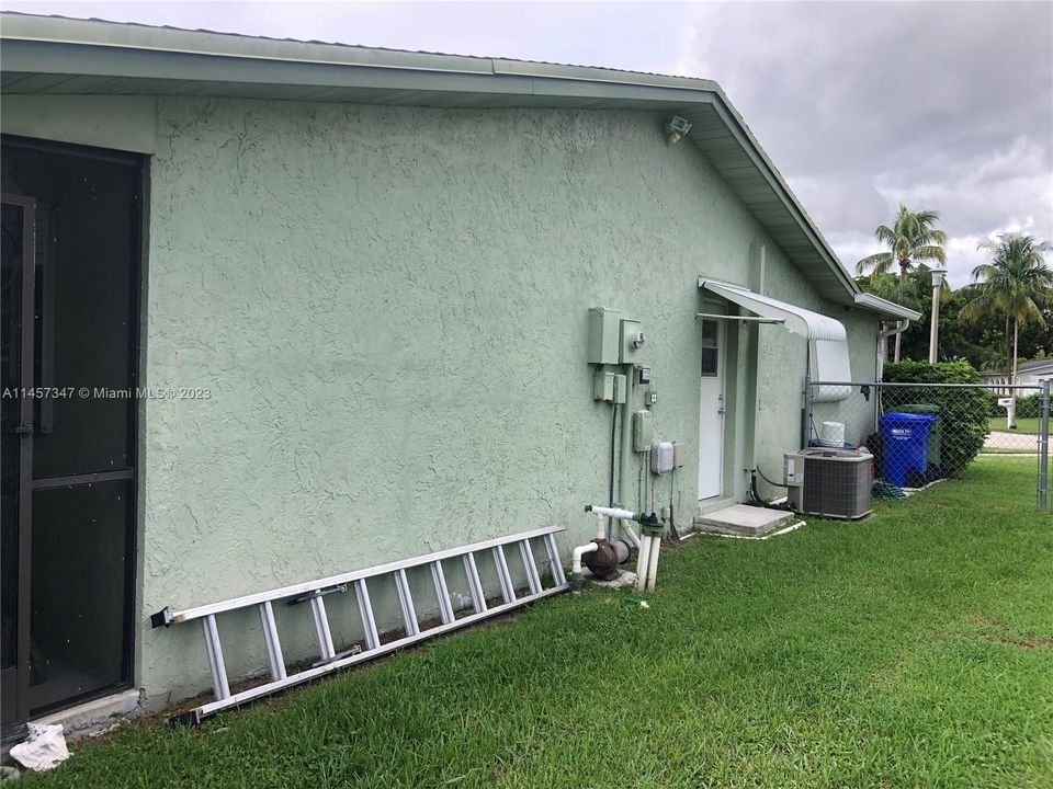 最近售出: $659,000 (3 贝兹, 2 浴室, 1543 平方英尺)