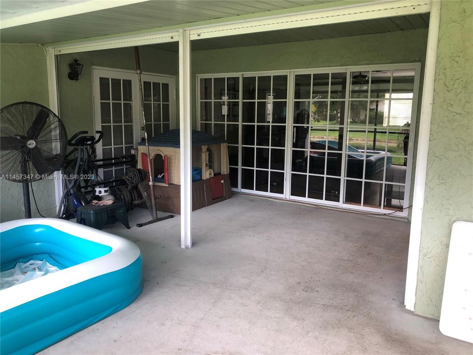 最近售出: $659,000 (3 贝兹, 2 浴室, 1543 平方英尺)