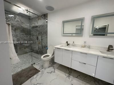 Recently Rented: $4,500 (3 beds, 2 baths, 1652 Square Feet)